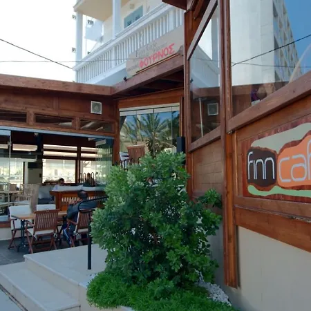Achillion 公寓式酒店 2*