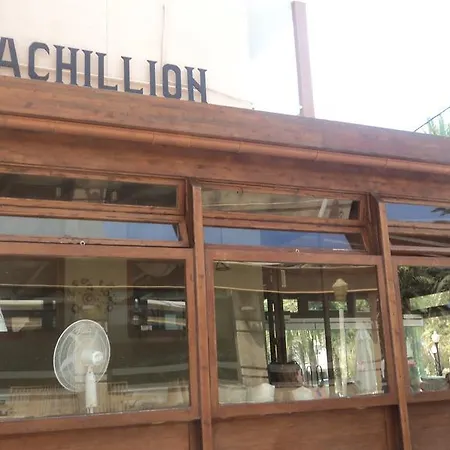 Achillion Apartahotel