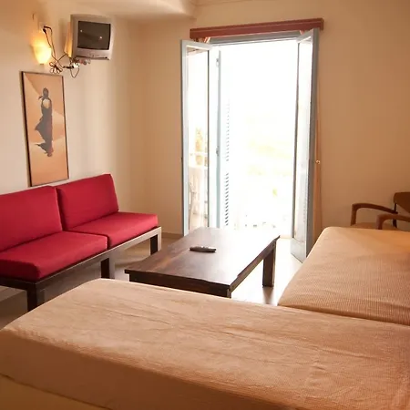 Achillion Apartahotel