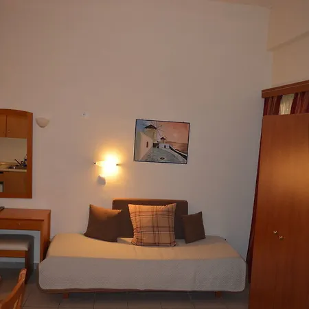 Achillion Apartahotel